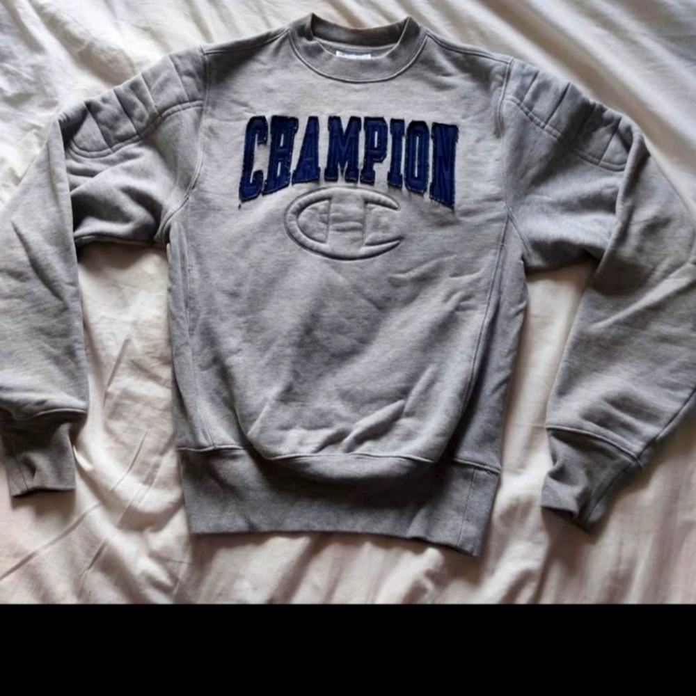 Champion Sweatshirt Vintage Style.